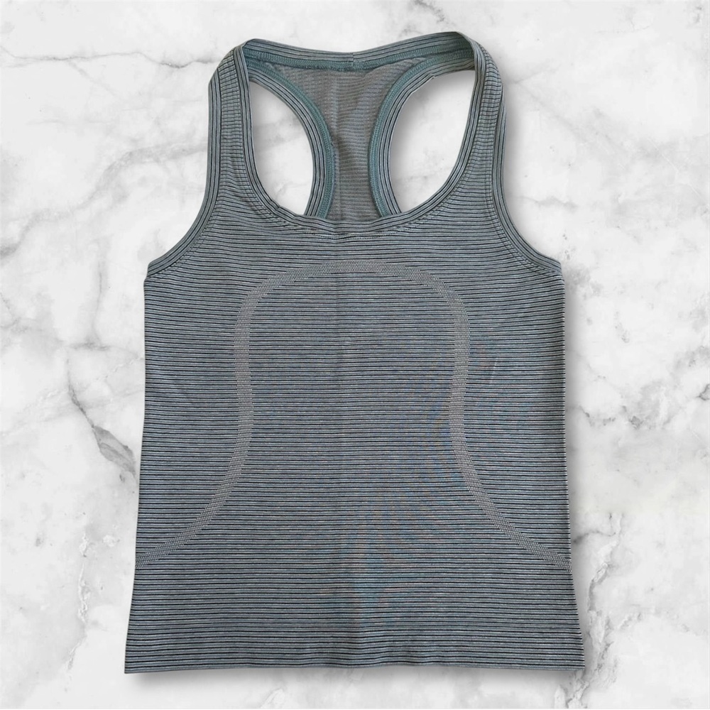 Lululemon Swiftly Tech Racerback 2.0 *Race Length SZ 2